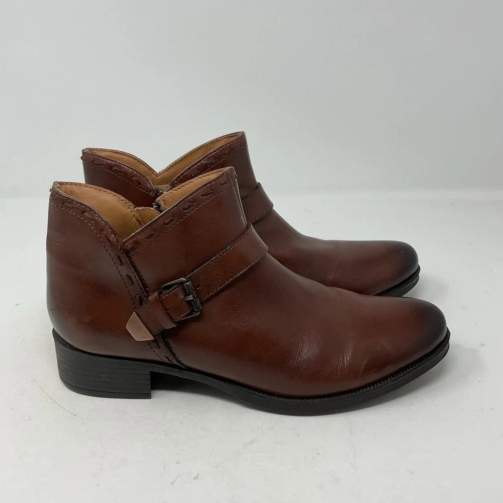 bussola ankle boots
